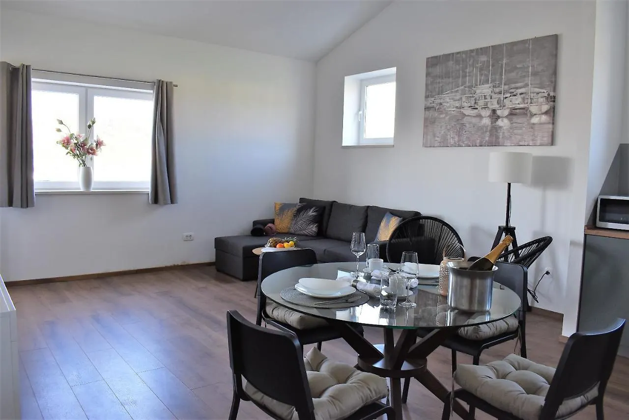 Apartment Aci Marina Rab Banjol